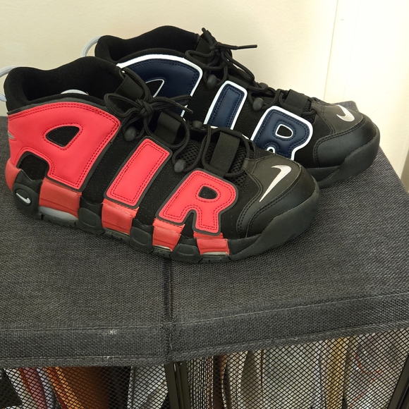 Nike Mens Air More Uptempo Red and Black Shoes - Picture 2 of 4
